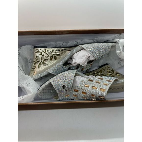 John Fashion Women's Silver Rhinestone Beaded Open Toe Wedge Heel Size 7 - Picture 11 of 11